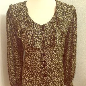 ✌🏽❤️🛍 Notations Ruffle Top Sz L